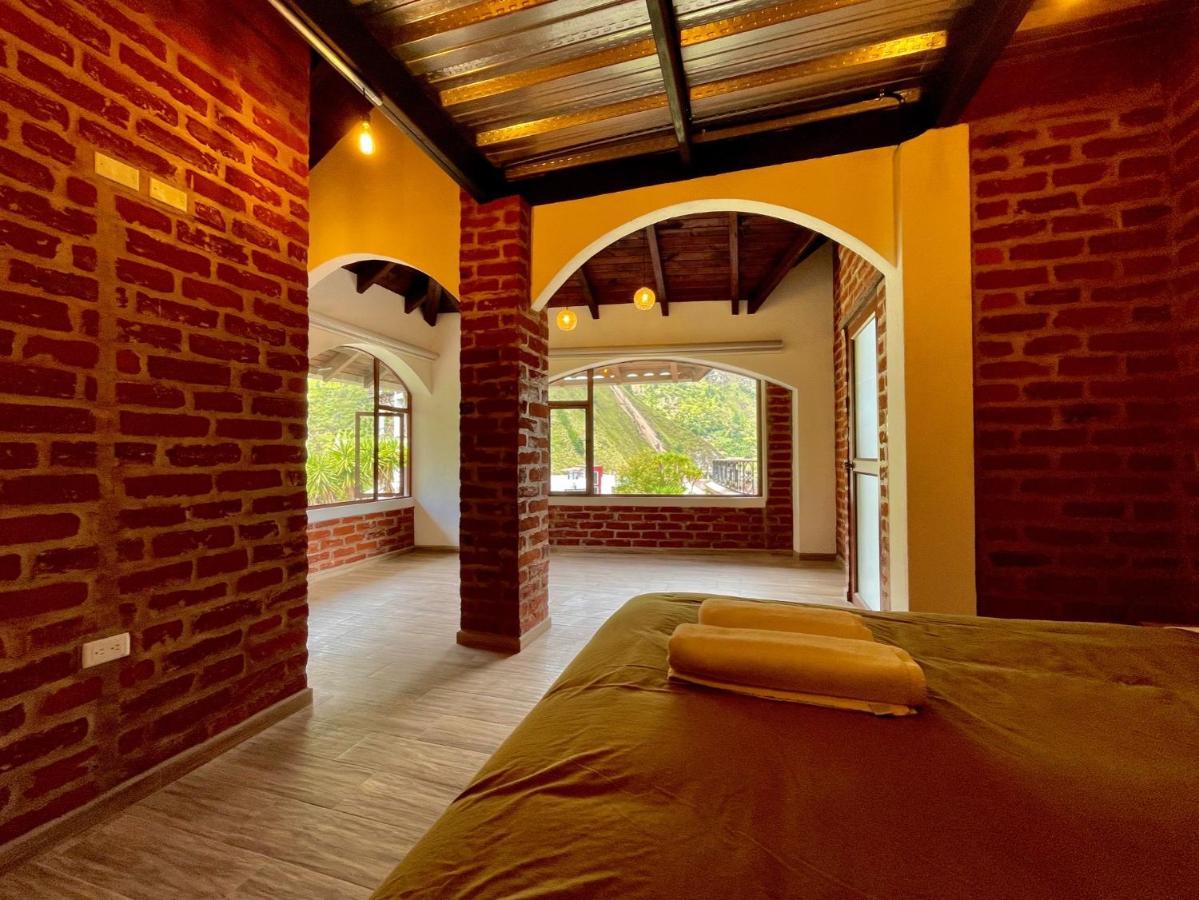 La Quinta Mansion Bed & Breakfast Banos  Exterior photo